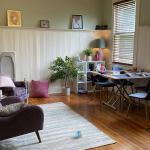 The apartment of Ray's new partner, Sarah.